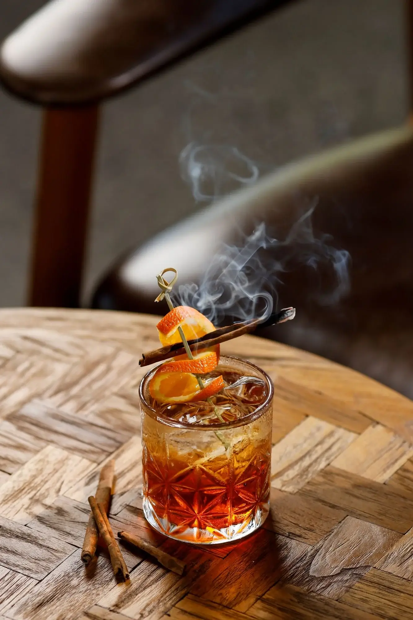Lounge & Bar